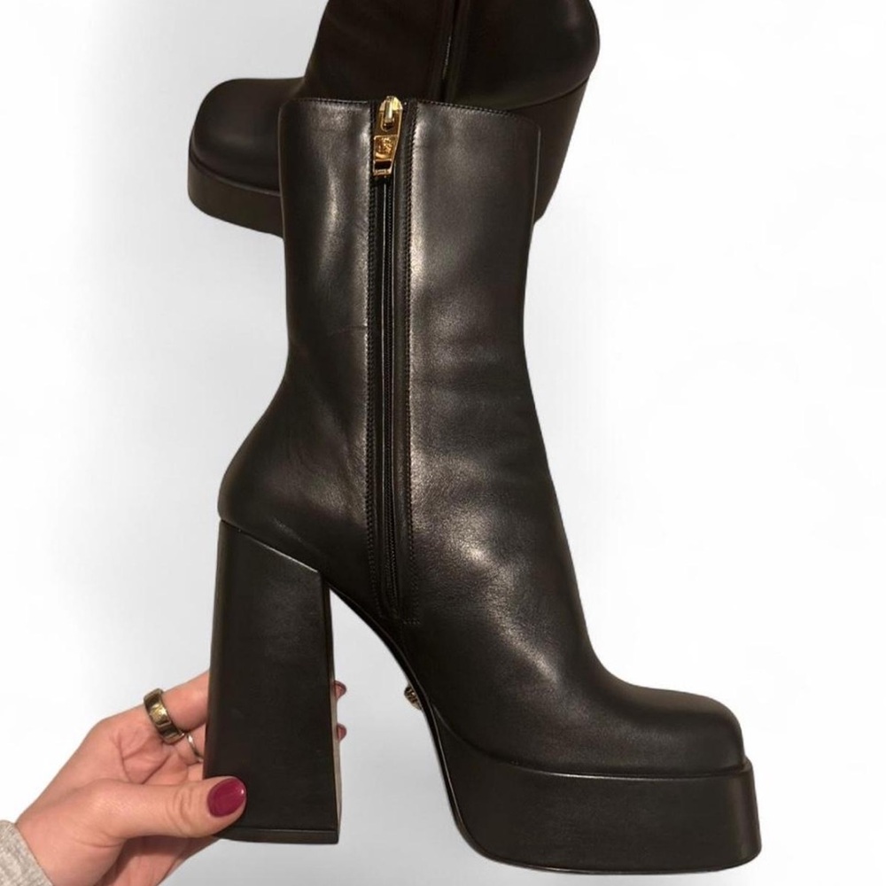 Versace black leather platform boots - Picture 7 of 9